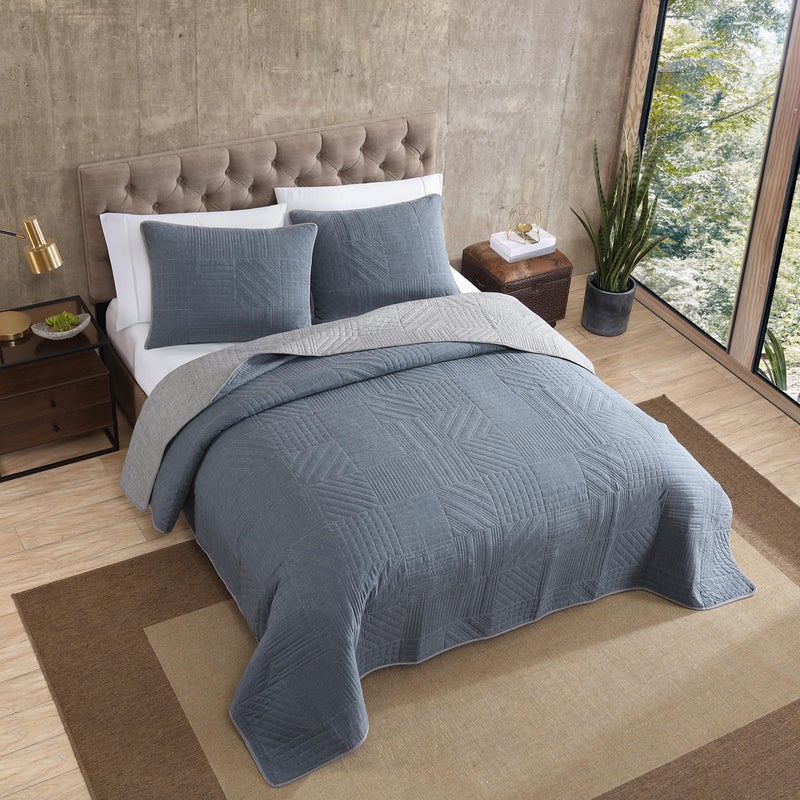Eddie Bauer - Twin Quilt Set, Reversible Bedding with Matching Sham, Lightweight Home Decor for All Seasons (Hidden Lake Blue, Twin) - Image 2